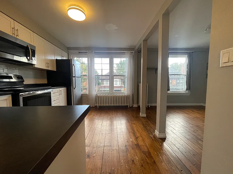 109 Spadina Ave #2 — Photo 6