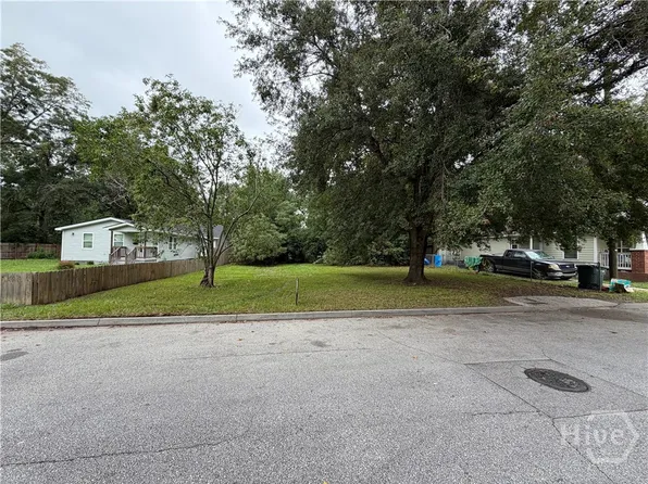 1126 E 56th Street, Savannah, GA 31404