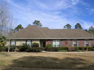 135 Cherokee Dr, Abita Springs, LA 70420