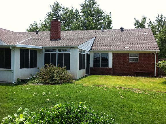 3405 NW 67 - From back