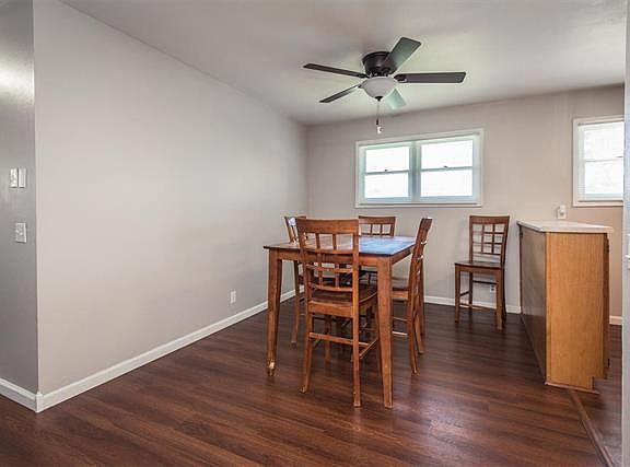 4th image of 450 Falcon Dr