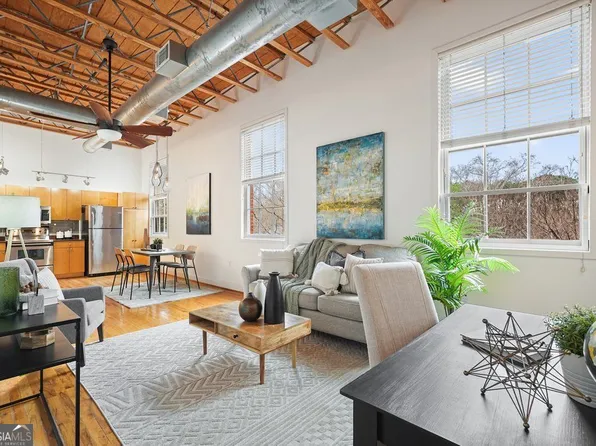 1755 Liberty Ln, Roswell, GA 30075