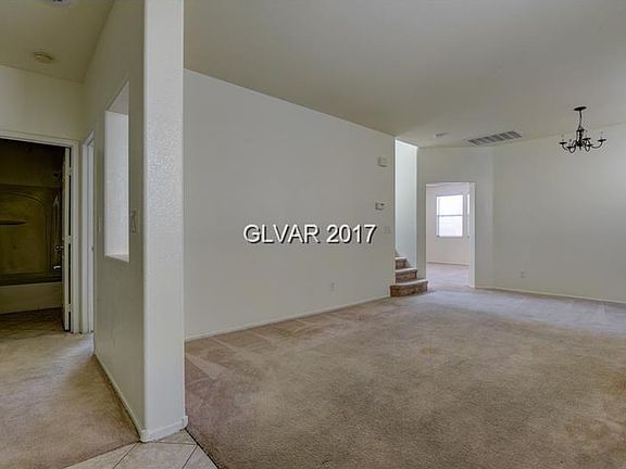 3rd image of 4866 Eureka Diamond Ct