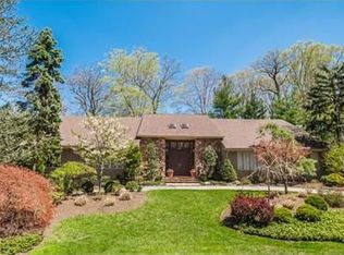 54 Hartshorn Dr, Short Hills, NJ 07078