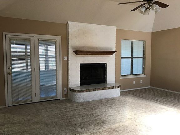 4th image of 4134 Shefflera Dr