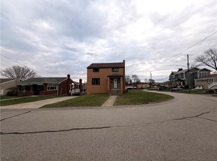 1114 Cascade Dr, Homestead, PA