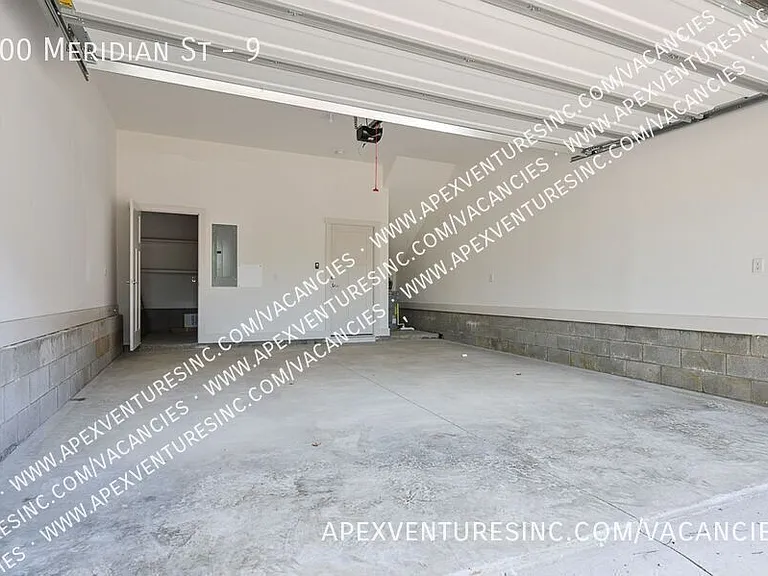 900 Meridian St #9 — Photo 14