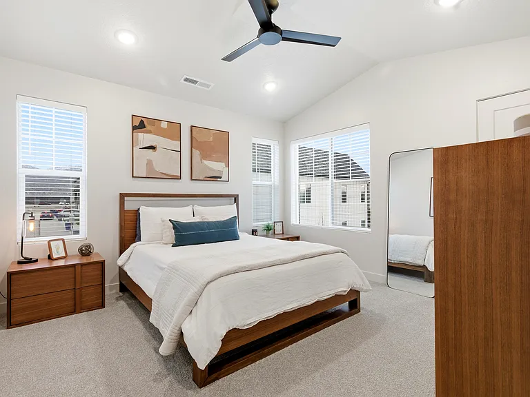 1125 N Clifton Dr — Photo 17