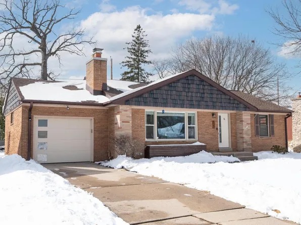 537 North 114th STREET, Wauwatosa, WI 53226