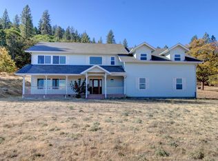 5753 Old Stage Rd, Central Point, OR 97502