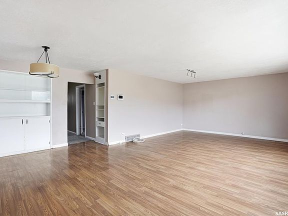 5th image of 1065 Stadacona STREET W