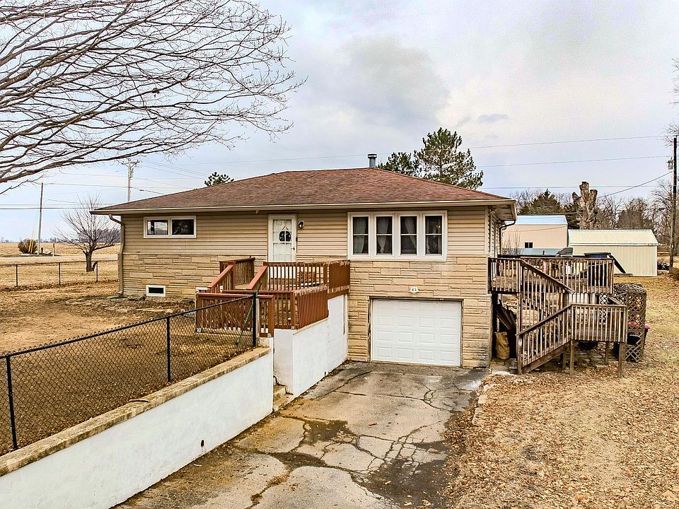 1st image of 2923 Marian Ave