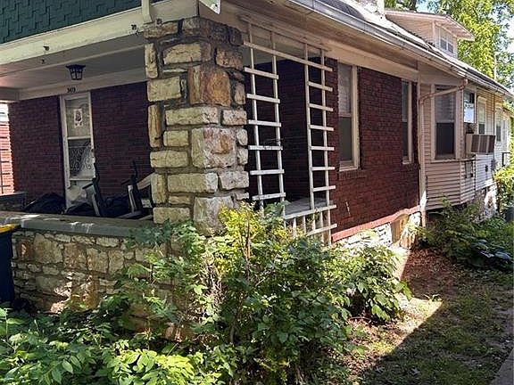 2nd image of 3419 Bales Ave