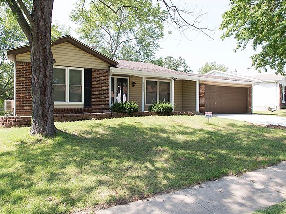 3rd image of 12035 La Padera Ln