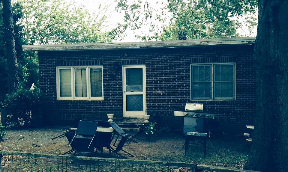 2nd image of 318 Isley Ave