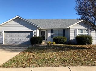 10937 Sylvan Vista Dr, Lebanon, IL 62254