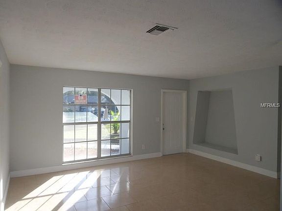3rd image of 3316 Las Brisas Dr