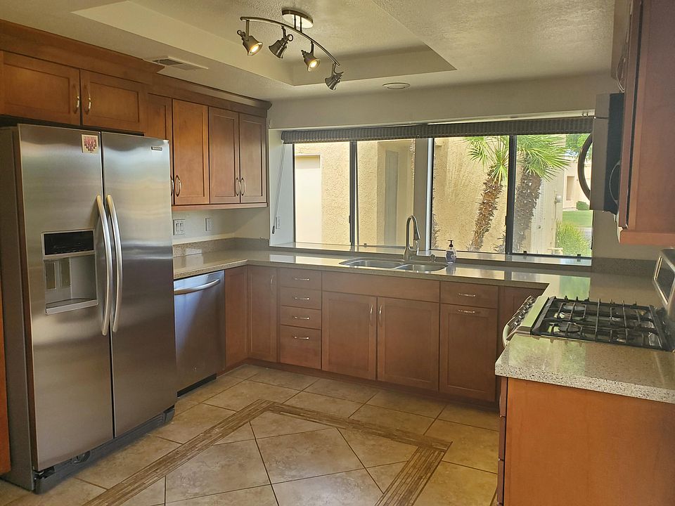 2nd image of 41655 Navarre Ct