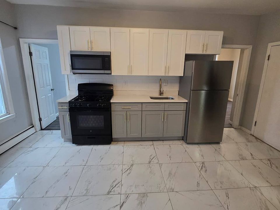 1st image of 233-235 Niles St #3