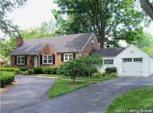 4021 Brownlee Rd, Saint Matthews, KY 40207