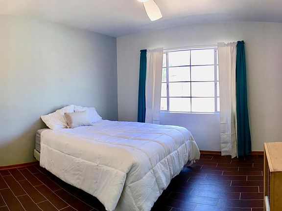 4-2nd Bedroom near MBA