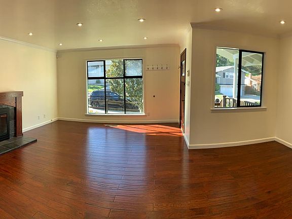 4th image of 251 Cuesta Dr