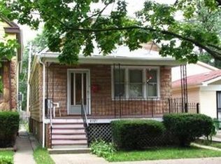 8321 S Kingston Ave, Chicago, IL 60617