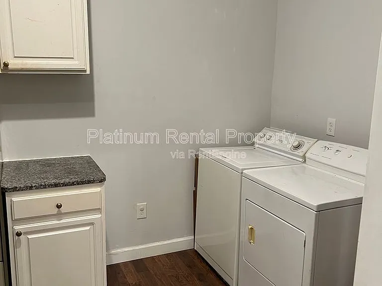 4770 Leatherstone Way — Photo 33