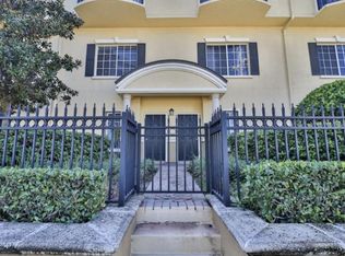5254 W Kennedy Blvd, Tampa, FL 33609
