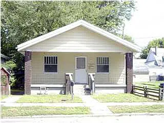 1638 Shadywood Ave photo 1