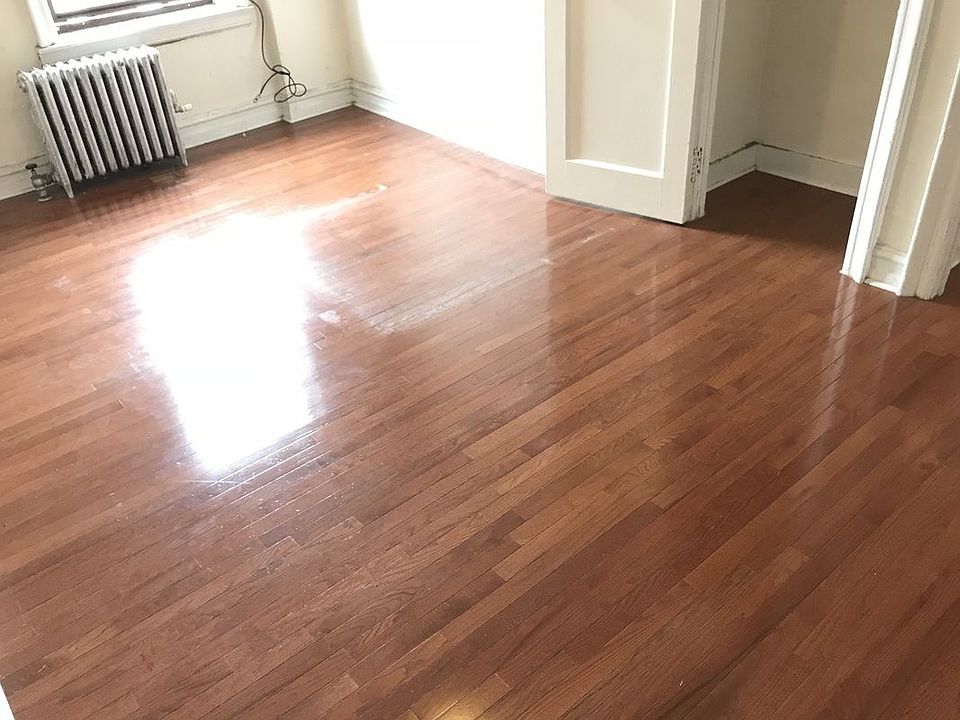 2nd image of 280 E 21st St APT 5E