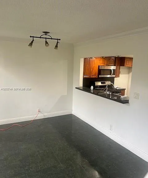 17911 NW 68th Ave #P208 — Photo 11