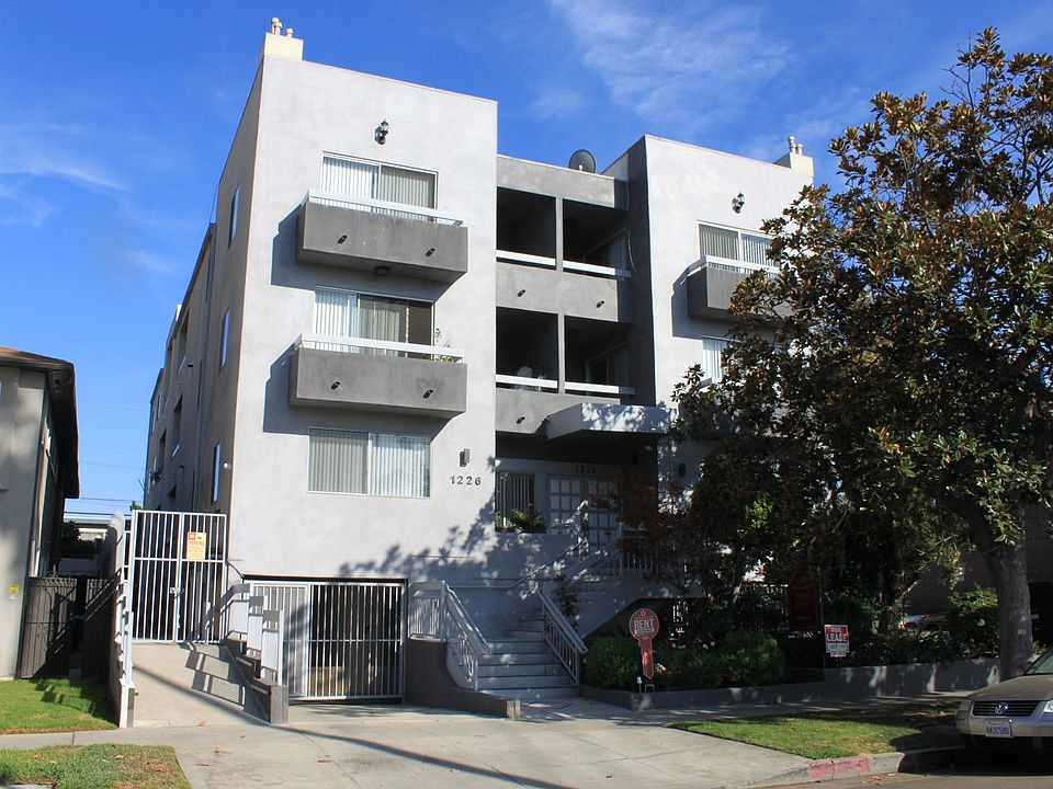 1st image of 1226 S Shenandoah St APT 304