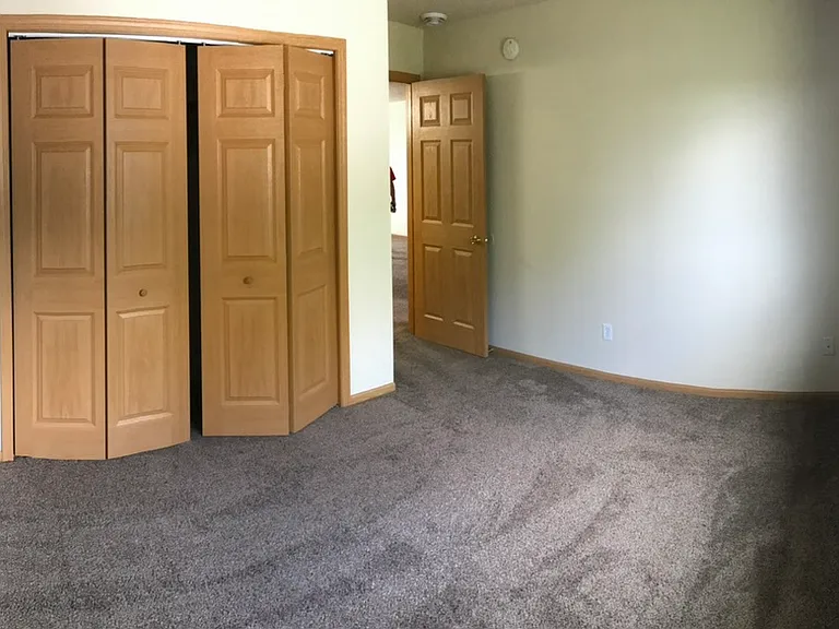 309 E 6th Ave — Photo 8