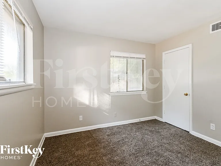 1620 Hester Rd — Photo 9