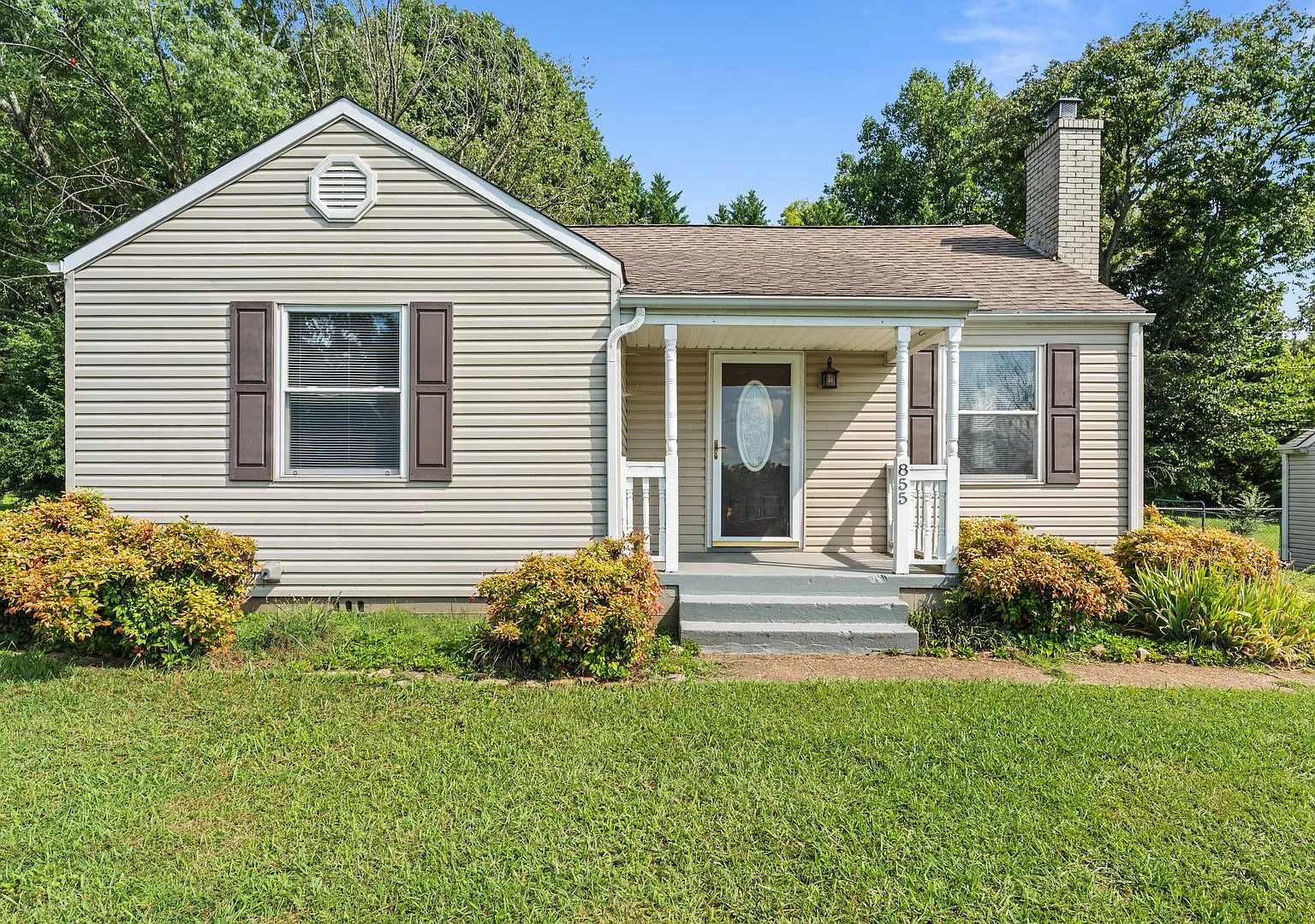 Cozy Cottage next to Alcoa Schools — Photo 1