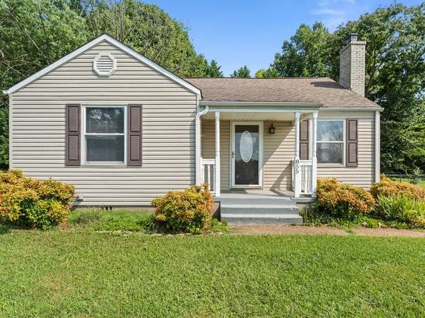 855 Burroughs Rd, Alcoa, TN 37701