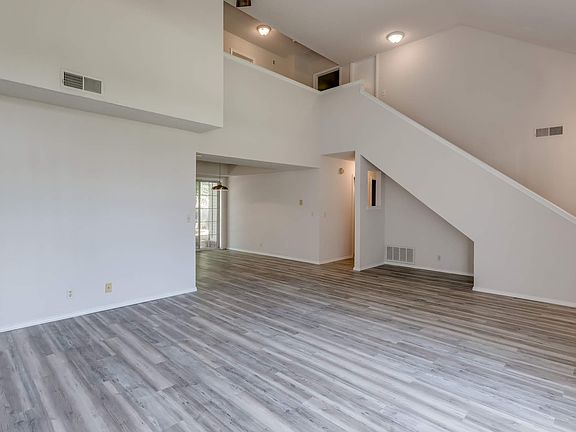 2nd image of 2104 W Honolulu St