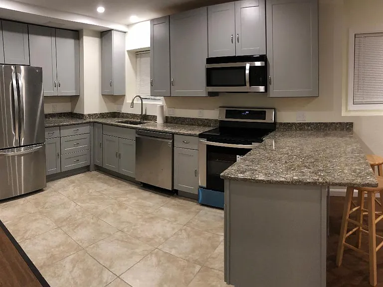 390 Academy Ave #B — Photo 6