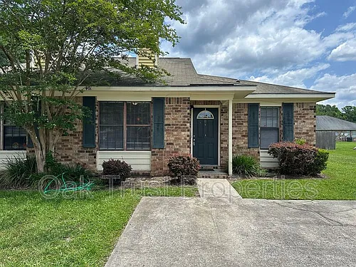 401 Converse Ct #B Photo 1