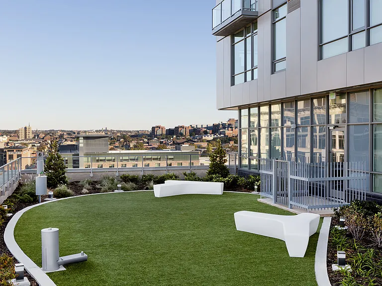 Liberty Harbor East — Photo 31