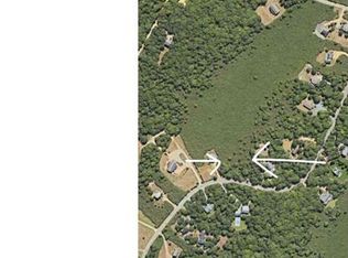 9 Coffins Field Rd, Edgartown, MA 02539