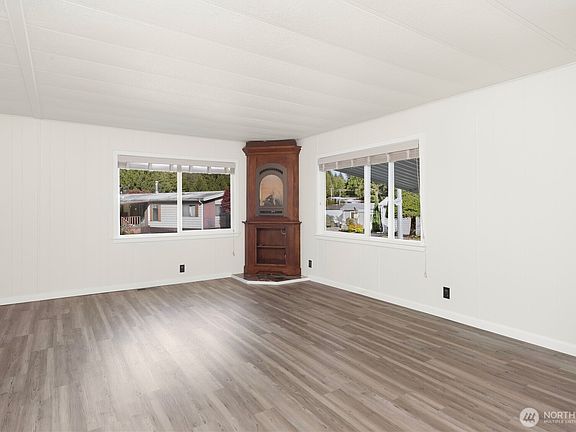 4th image of 16300 State Hwy 305 NE #80