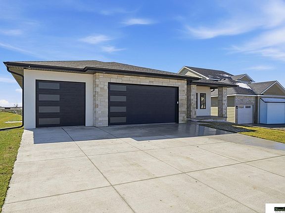 5th image of 8521 Butterfly Ct