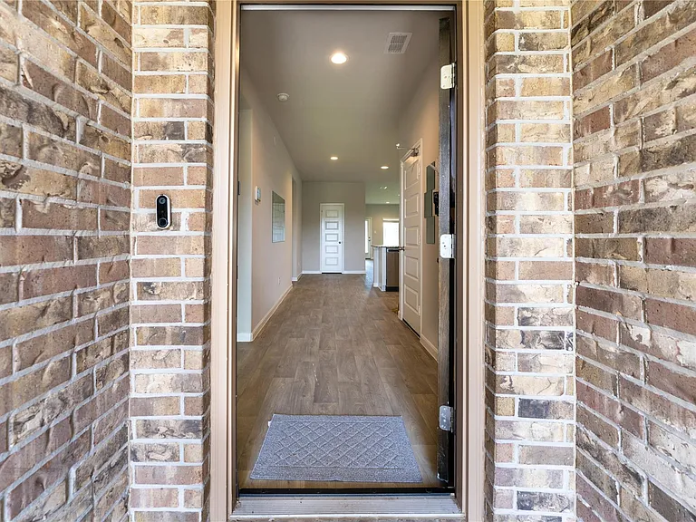 1503 Custer Ridge Ct — Photo 3
