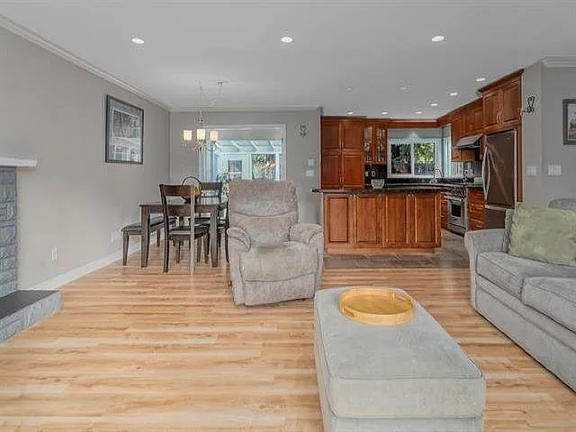5623 9th Ave — Photo 9