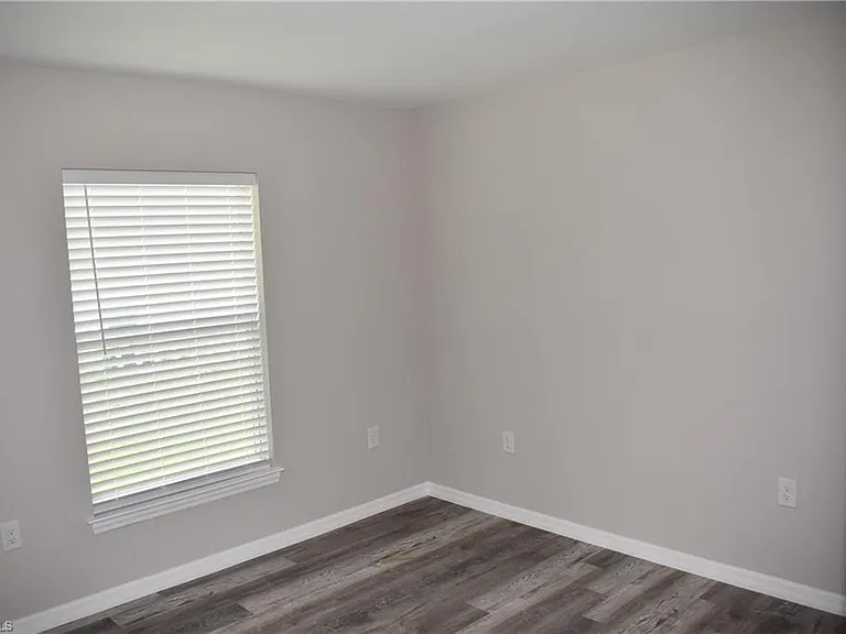2397 Nantucket Ter — Photo 18