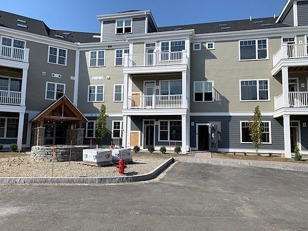 2nd image of 16 Taylor Ln #3014