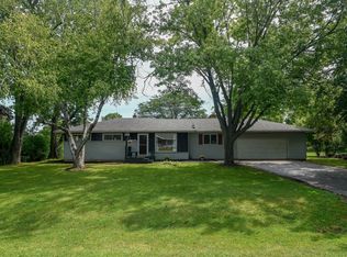 W141N6686 Memory Rd, Menomonee Falls, WI 53051