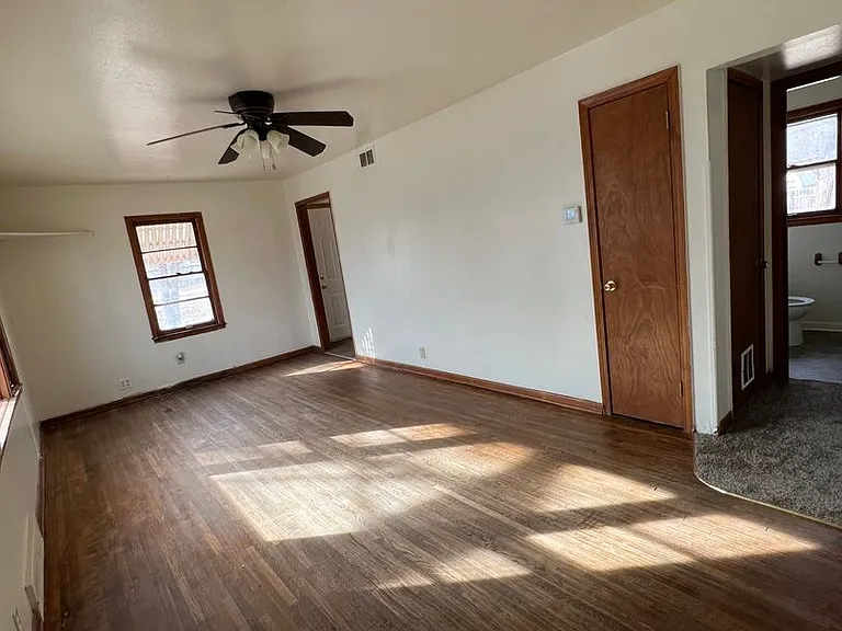 1224 Downtain St — Photo 2